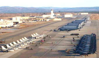 廷克空军基地