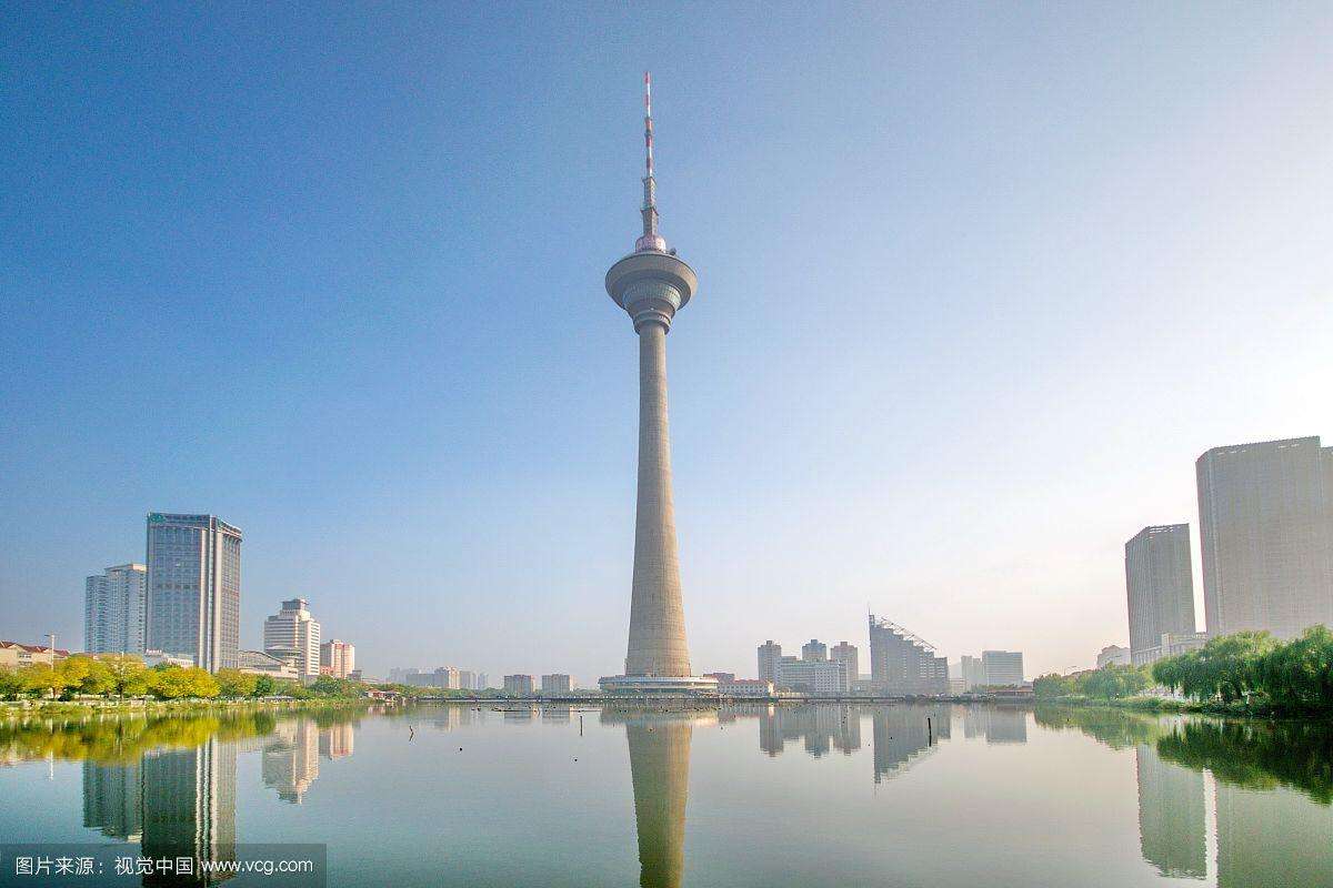 天塔湖景区